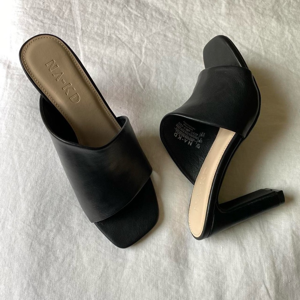 NA-KED asymmetrical heels